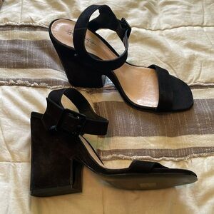 Schultz Chunky Suede Heels